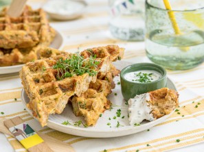 SPAR Mahlzeit Brotwaffeln mit Jogurt-Schnittlauch-Dip