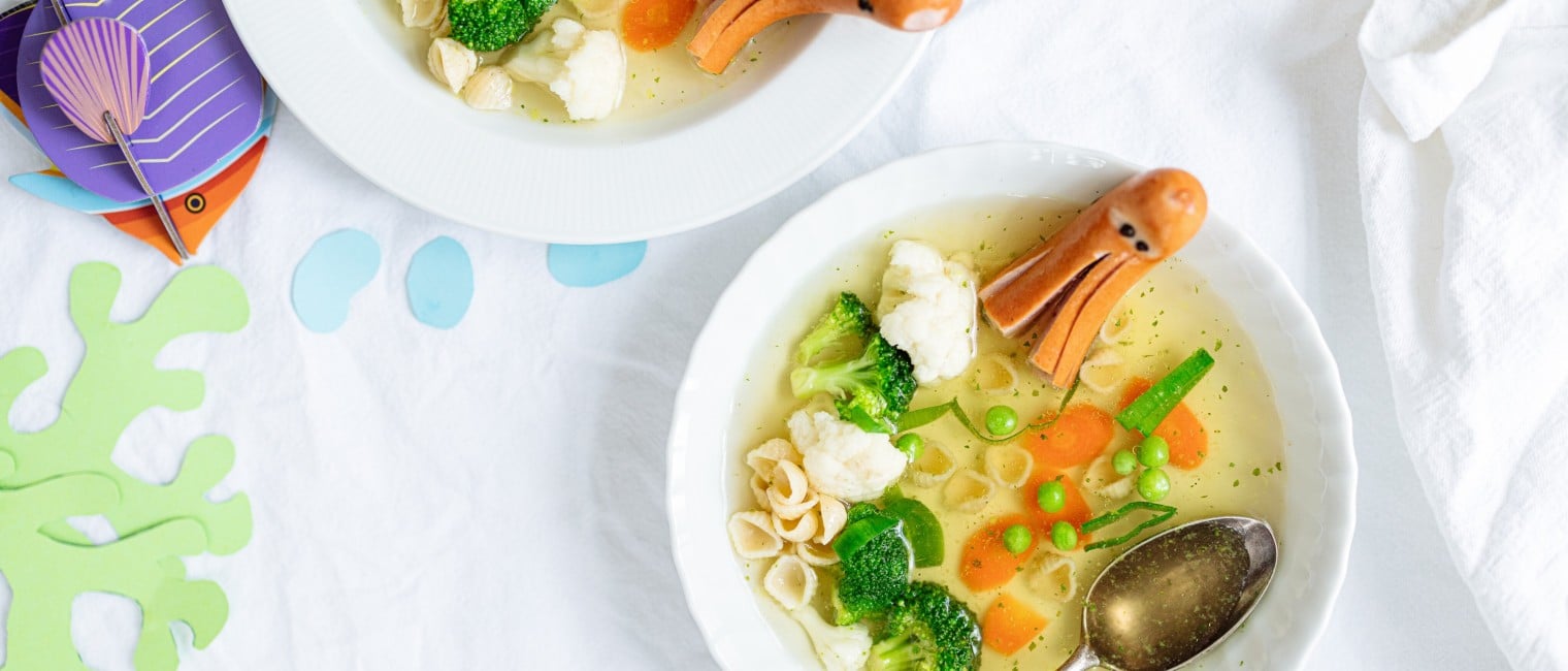 SPAR Mahlzeit Nudelsuppe mit Muscheln und Würstel-Oktopus