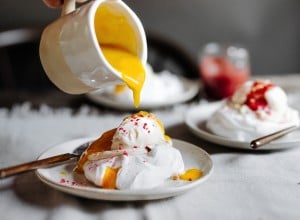 SPAR Mahlzeit vegane Mini-Pavlovas mit Fruchtsauce