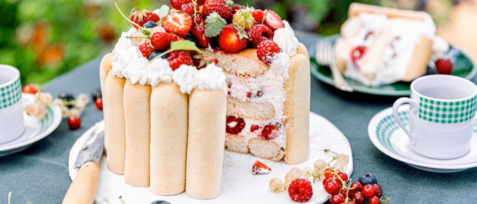 SPAR Mahlzeit Charlotte mit Beeren