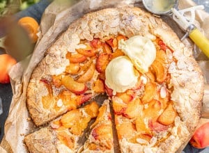 Marillen-Crostata mit Mandelcreme