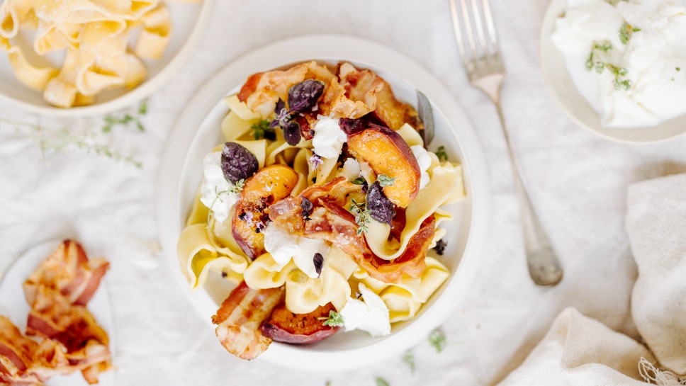 SPAR Mahlzeit Parpardelle mit Burrata, Pancetta und Pfirsich