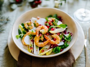 SPAR Mahlzeit! Winter-Blattsalate mit Garnelen, Rettich und Granatapfel  