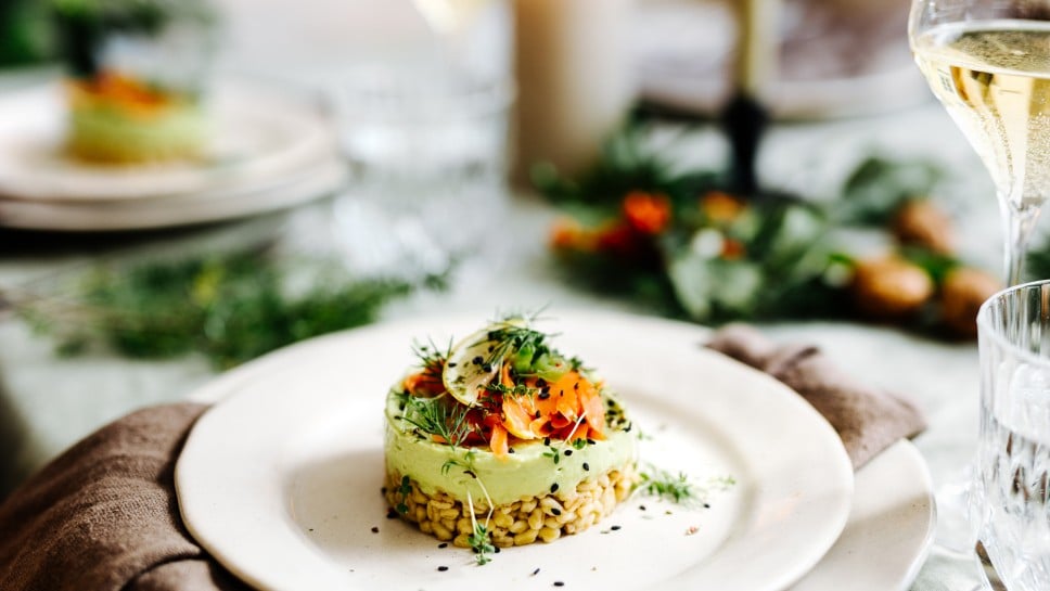 SPAR Mahlzeit! Räucherlachs mit Avocadocreme und Hartweizenboden