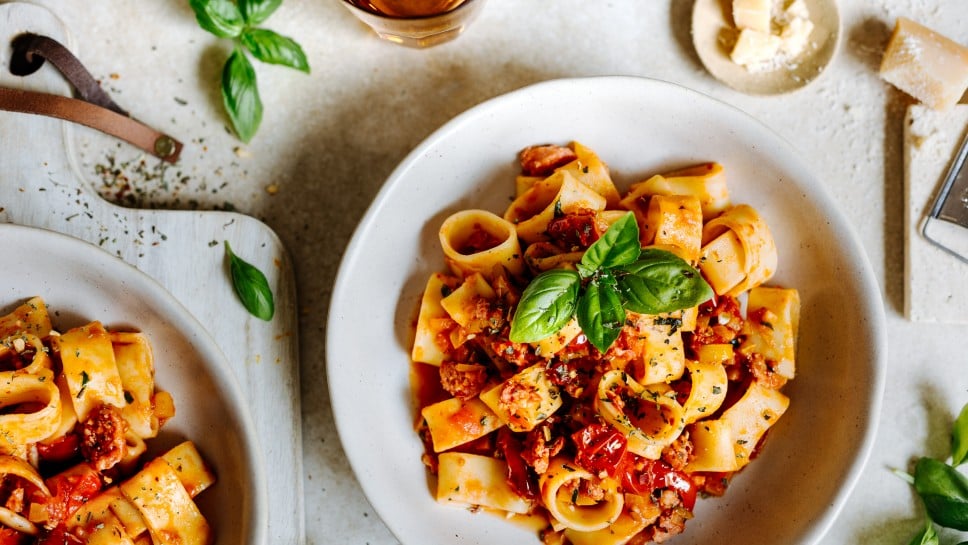 Calamarata mit Salsiccia