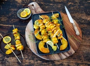 Hendl-Ananas-Spieße