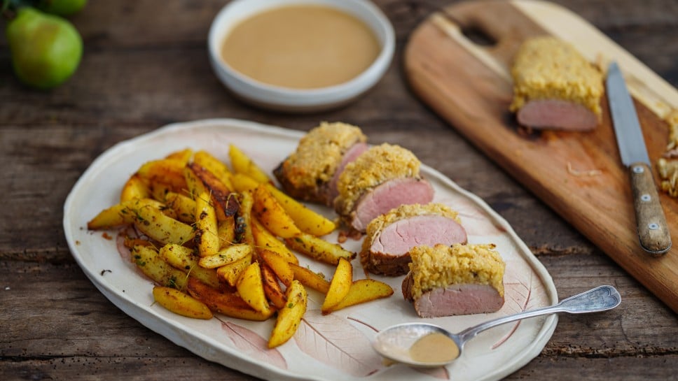 Schweinsfilet mit Apfel-Kren-Kruste