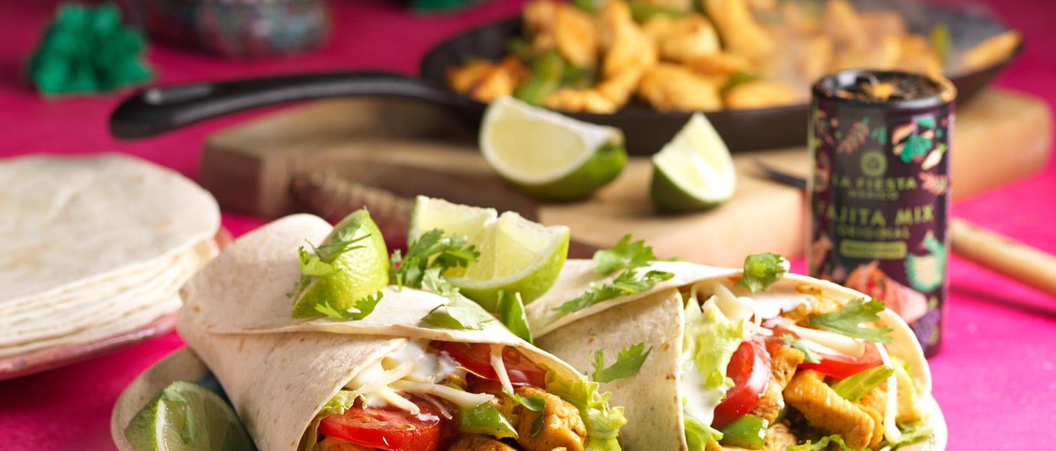 Fajita mit Hühnerfleisch und grünem Paprika