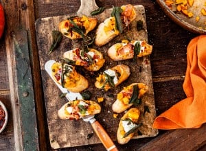  Kürbis-Smash Crostini