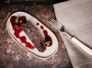 Paul Ivić, veganes Menü, Schokokuchen mit Kirschen