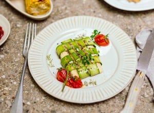 Grillkäse-Zucchini-Päckchen