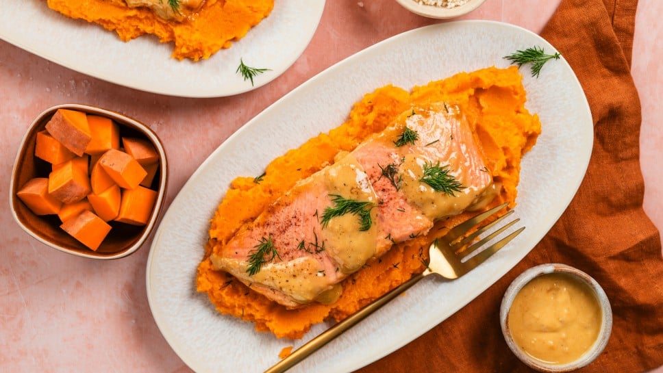 Lachsfilet mit Honig-Senf-Sauce und Süßkartoffel-Kren-Püree