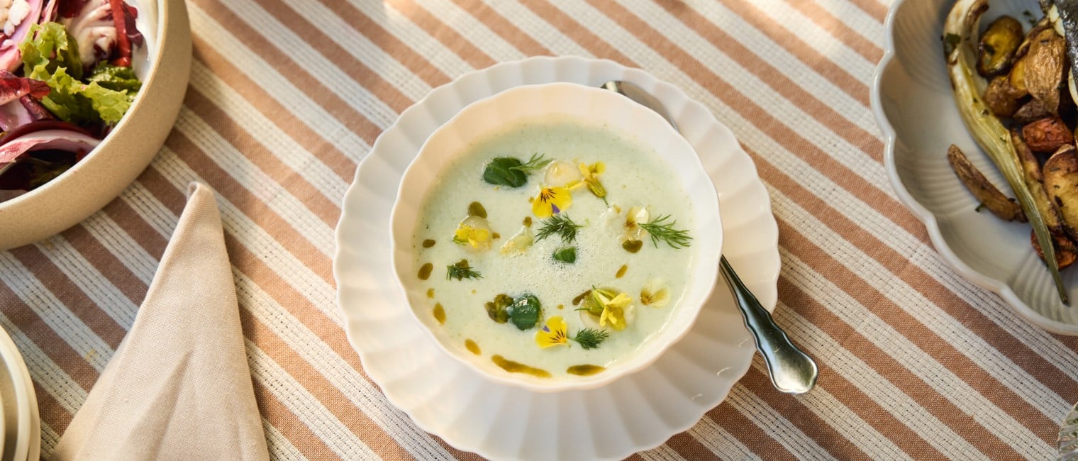 GURKEN-MELONEN-KALTSCHALE MIT MELISSE & DILL  