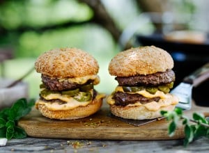 Chili-Cheese Burger 
