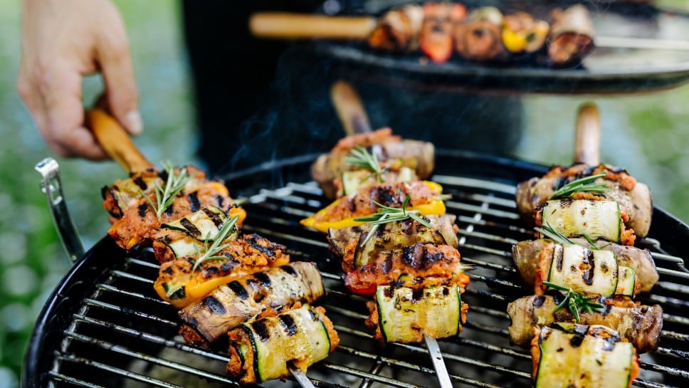 Gefüllte Gemüse Spieße mit Veggie Faschiertem 