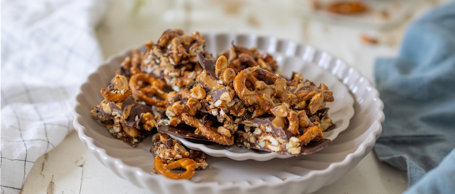 Peanut Butter Pretzel Bites