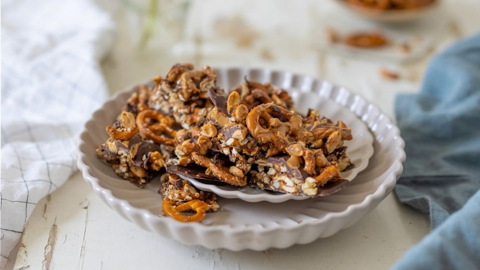 Peanut Butter Pretzel Bites