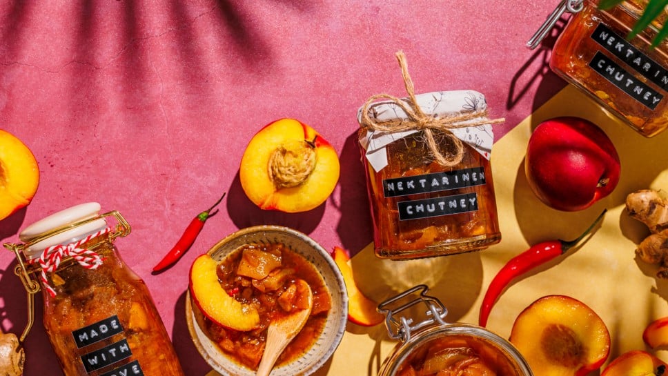 Nektarinen Chutney mit Chili und Ingwer