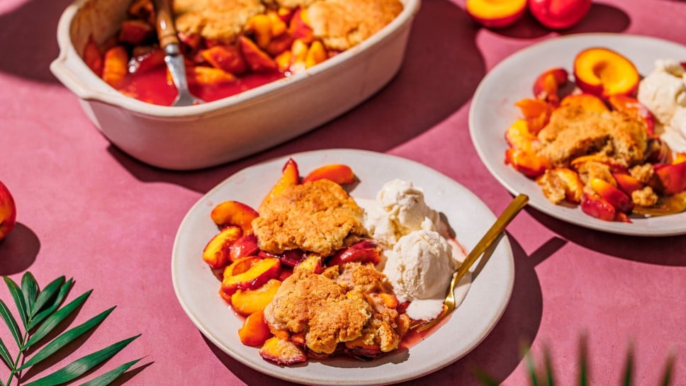 SPAR Mahlzeit! Nektarinen Cobbler mit Vanilleeis