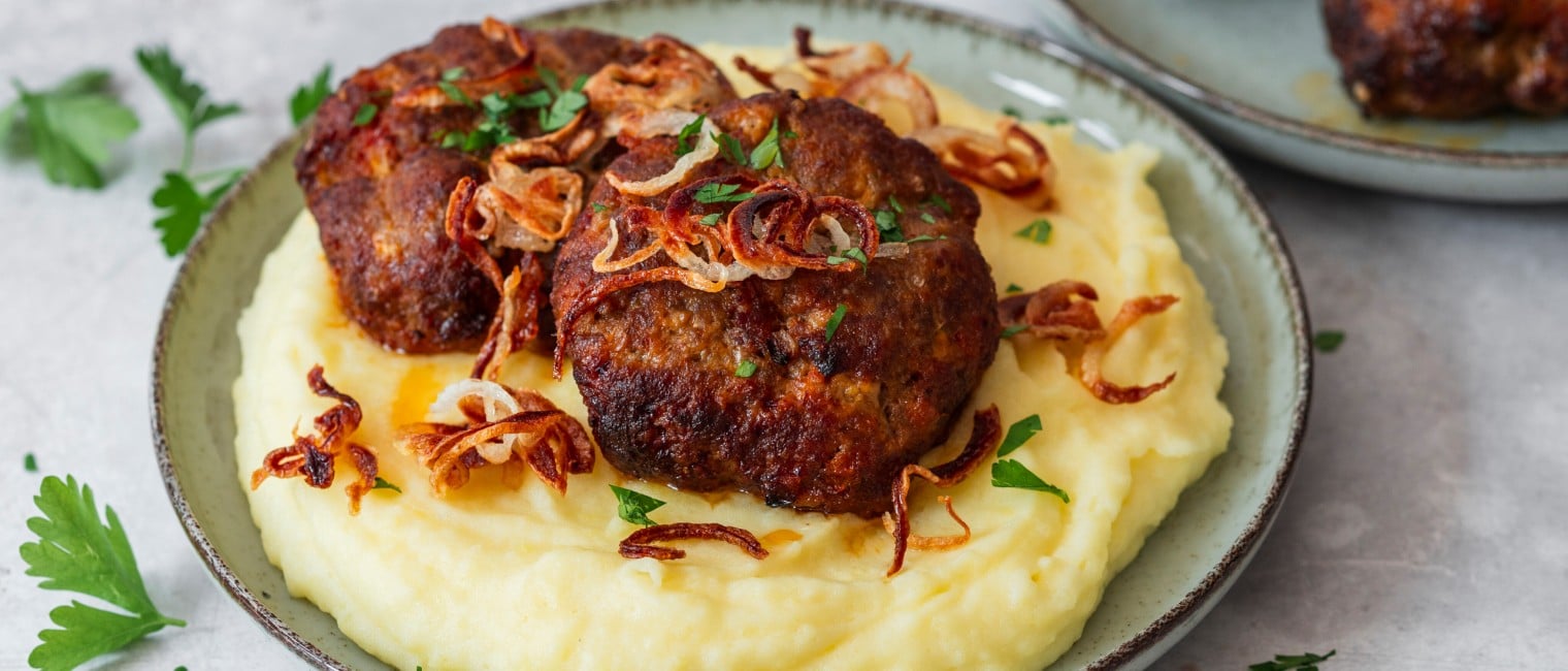 Fleischlaibchen mit Röstzwiebeln