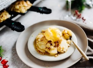 Raclette Apple Crumble