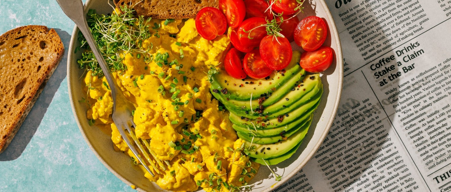 Scrambled Tofu auf Röstbrot