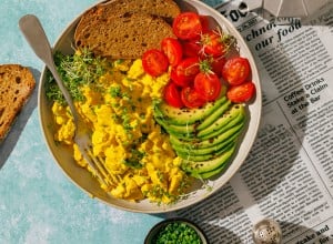 Scrambled Tofu auf Röstbrot