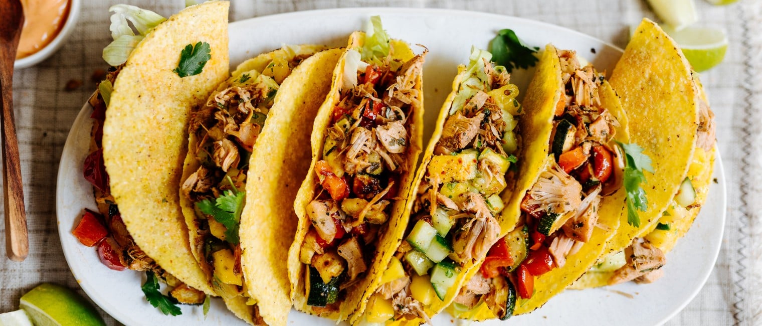 Jackfruit Tacos mit Pikanter und Frisch-fruchtiger Füllung 