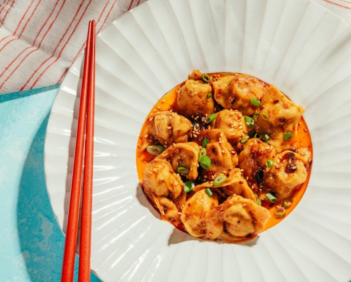 Chinesisch gefüllte Tortellini in Crispy Chili-Butter 