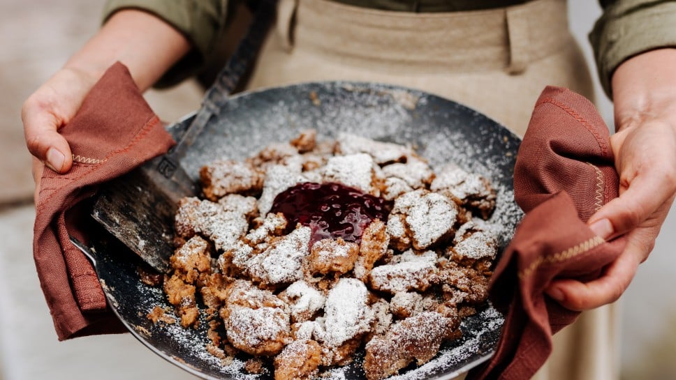 1.	Kastanien Schmarren mit Preiselbeermarmelade 