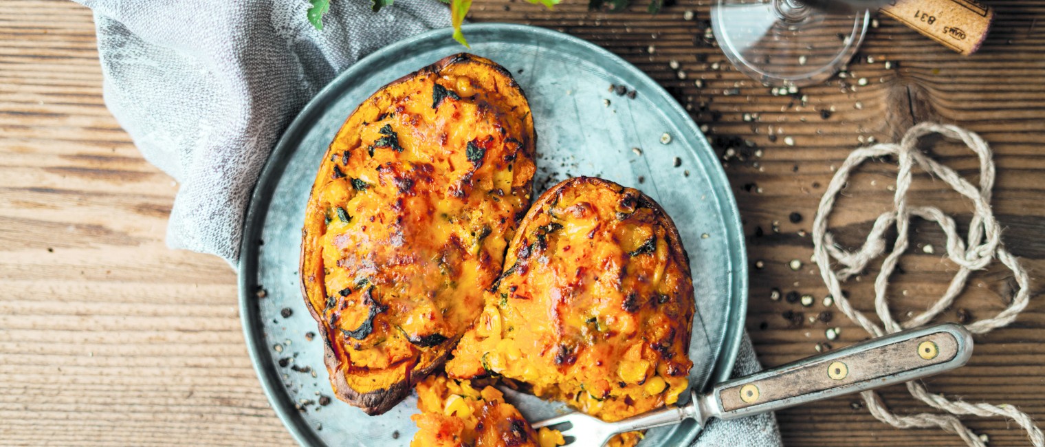 SPAR Mahlzeit Gefüllte Süßkartoffeln mit Hendl, Mais und Spinat