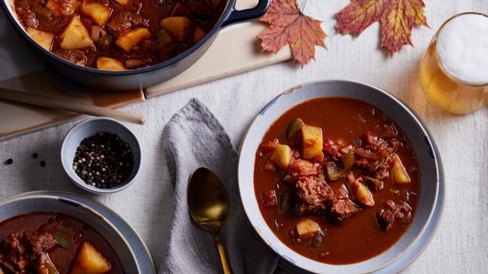SPAR Mahlzeit Kartoffelgulasch vom Rind quer