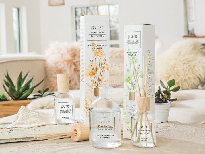 Pure Room Edition, Raumdüfte in Glasflaschen mit Holzstäbchen, verschiedene Duftnoten