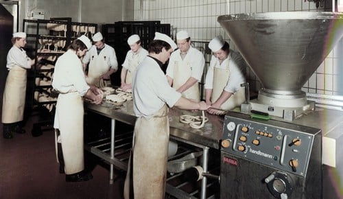 TANN Jubiläum_Produktion_Wurstmaschine_variant_2