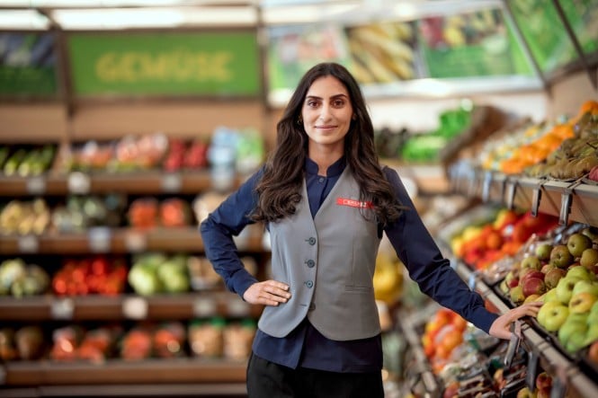  SPAR Verkaufsmitarbeiterin Obst und Gemüse