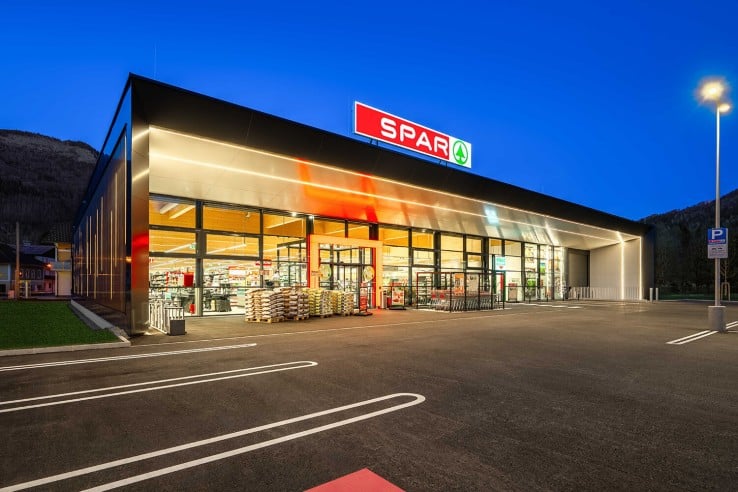 SPAR Mayrhofer Grünau im Almtal von außen