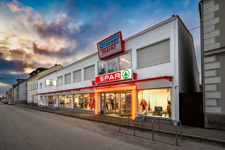 SPAR Strasser Perg von außen