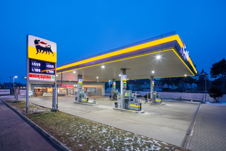 Außenaufnahme des neuen Despar Express Tankstellenshops in der Eni Tankstelle in der Leopoldauer Straße in Wien
