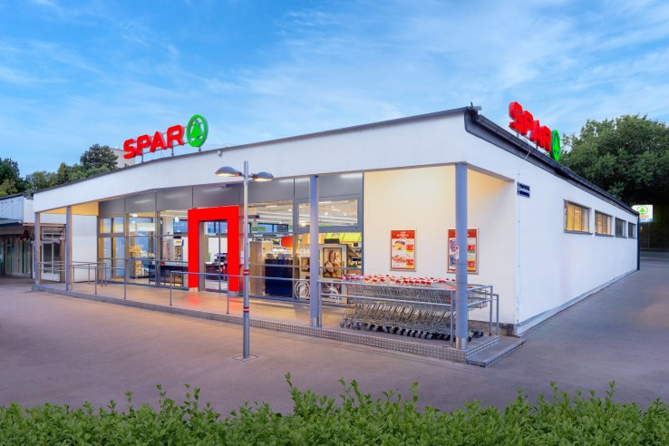 Außenaufnahme der Spar Filiale Pfeiffer Andres in der Geringergasse in Wien