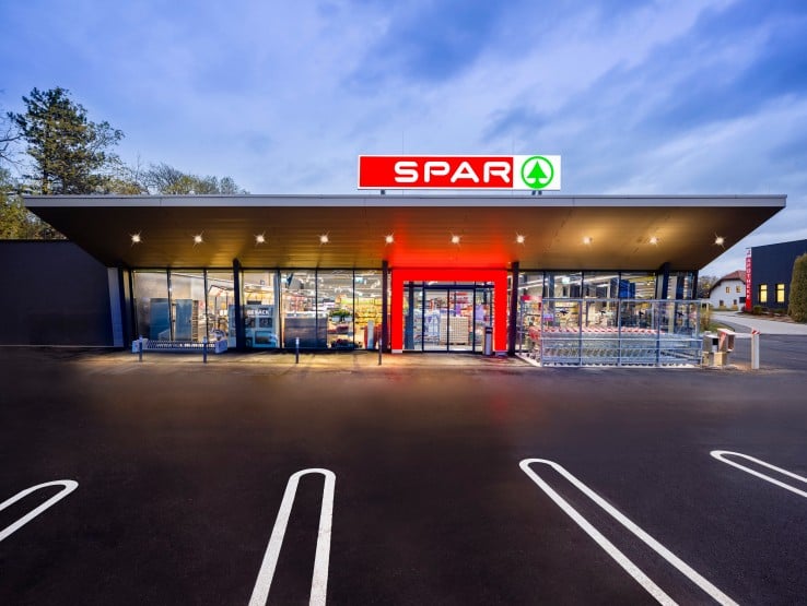 Außenaufnahme der Spar Filiale Herbert in Pottenbrunn in Niederösterreich