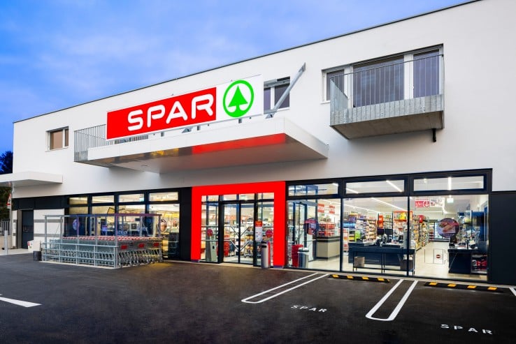 Außenaufnahme der Spar Filiale Dobo im Triestingpark in Münchendorf
