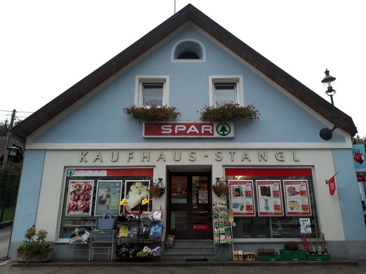 Außenaufnahme der Spar Filiale Stangl in Trattenbach