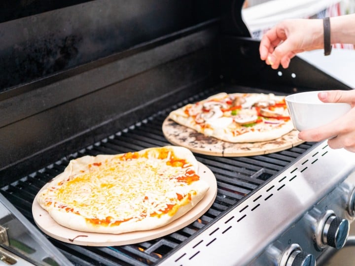 Gegrillte Pizza
