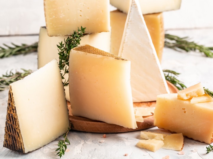 Manchego Käse am Brett