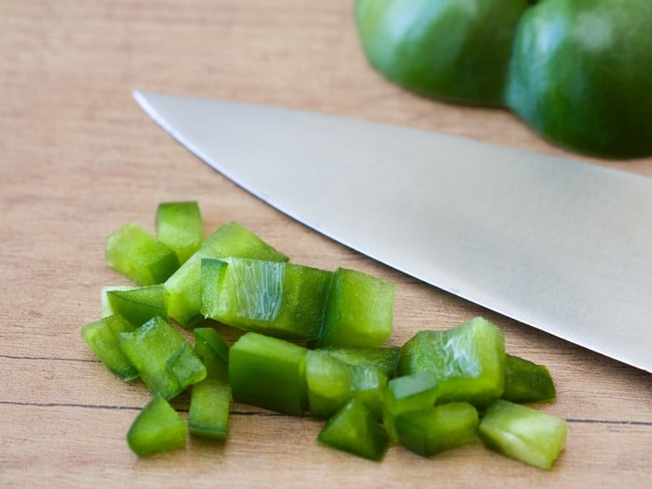 Geschnittene grüne Paprika