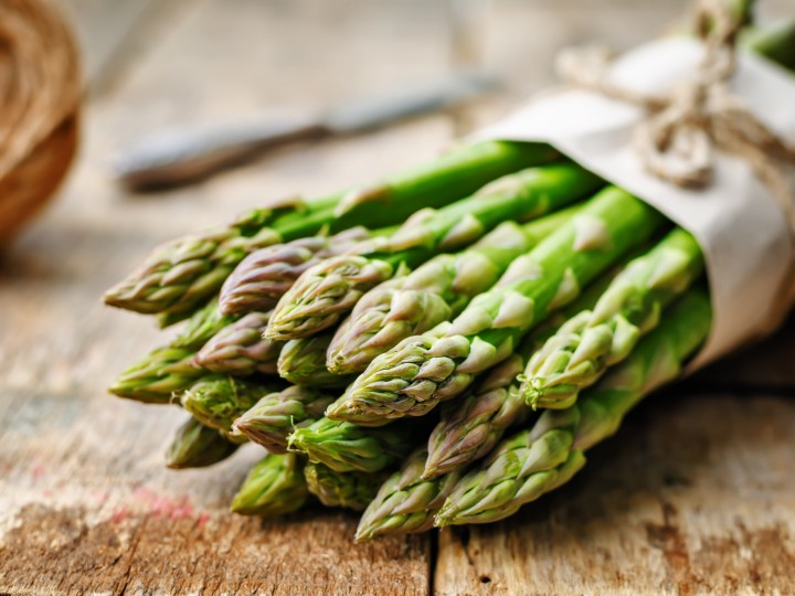 Bio-Spargel grün