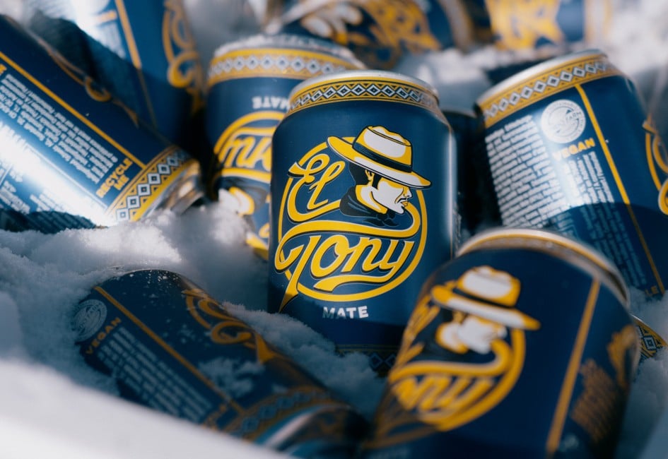 El Tony Mate, Dosen auf Eiswürfel