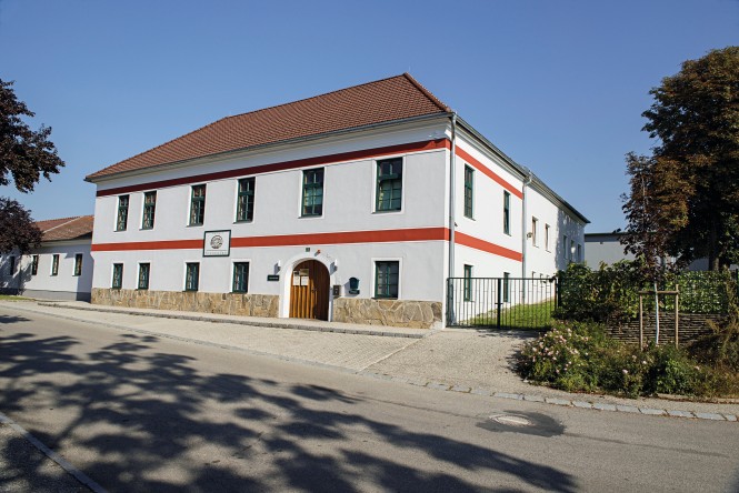 Weingut Schloss Fels Weingut Schloss Fels